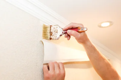 Pose de papier peint à la Thuile — revêtements muraux et toiles de verre